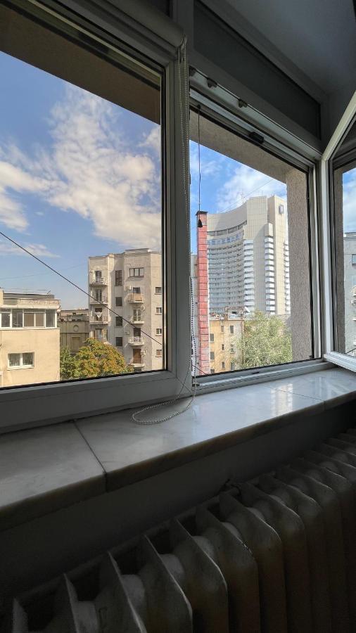 Terrace Balcony Downtown Delight Old Town Oasis City Center Universitate Square Old Town بوخارست المظهر الخارجي الصورة
