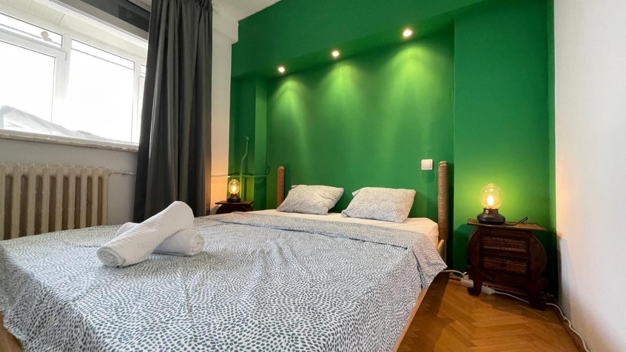 Terrace Balcony Downtown Delight Old Town Oasis City Center Universitate Square Old Town بوخارست المظهر الخارجي الصورة