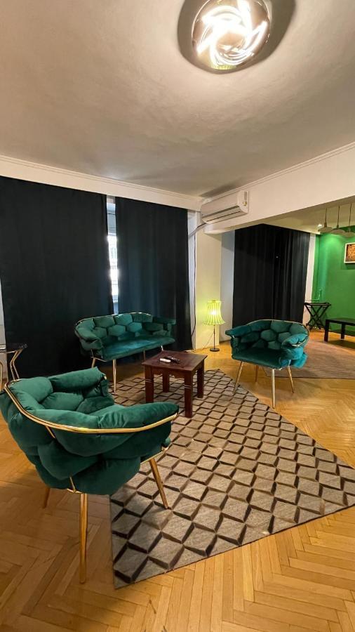 Terrace Balcony Downtown Delight Old Town Oasis City Center Universitate Square Old Town بوخارست المظهر الخارجي الصورة